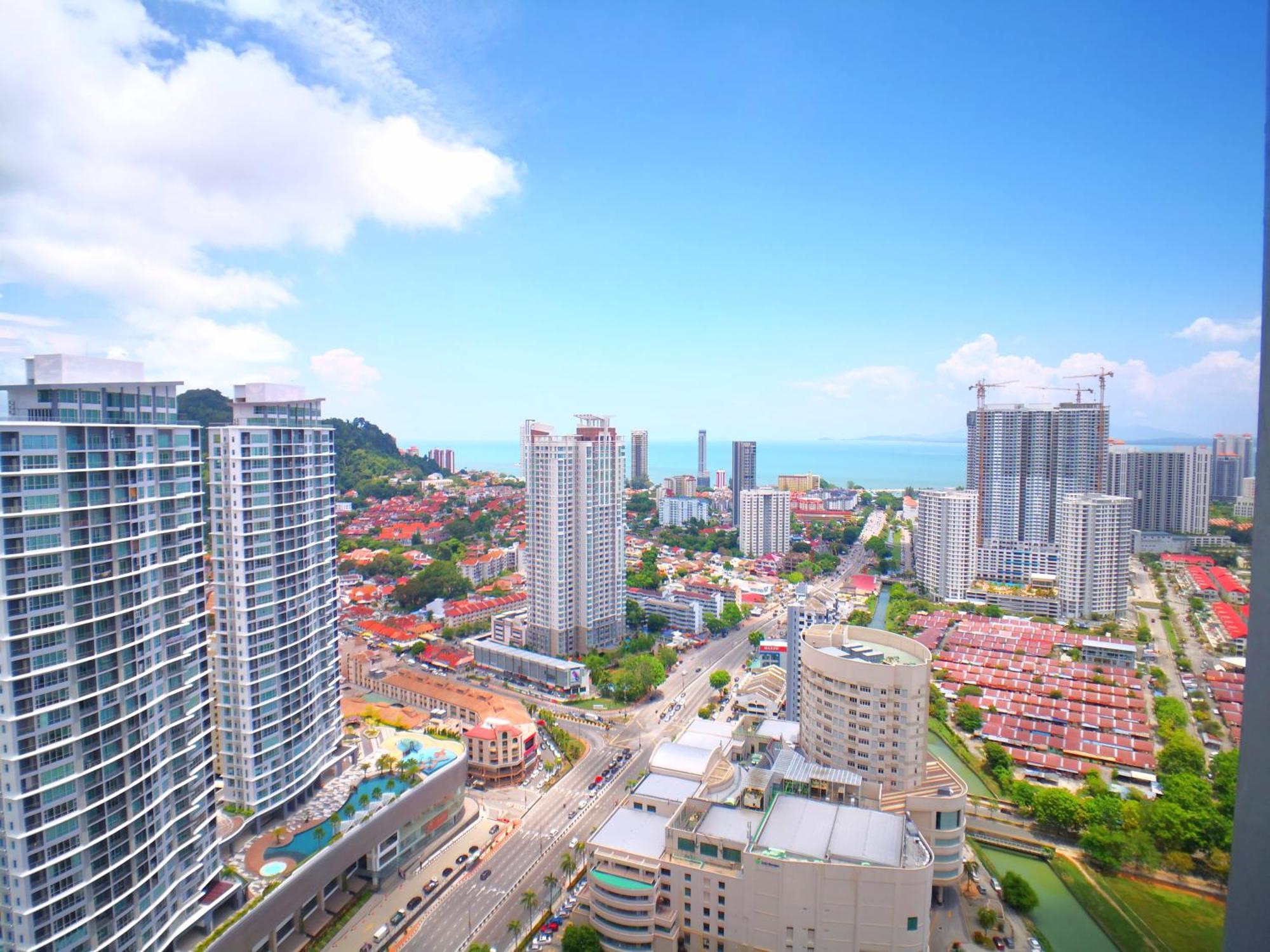 The Landmark Seaview Gurney * Georgetown